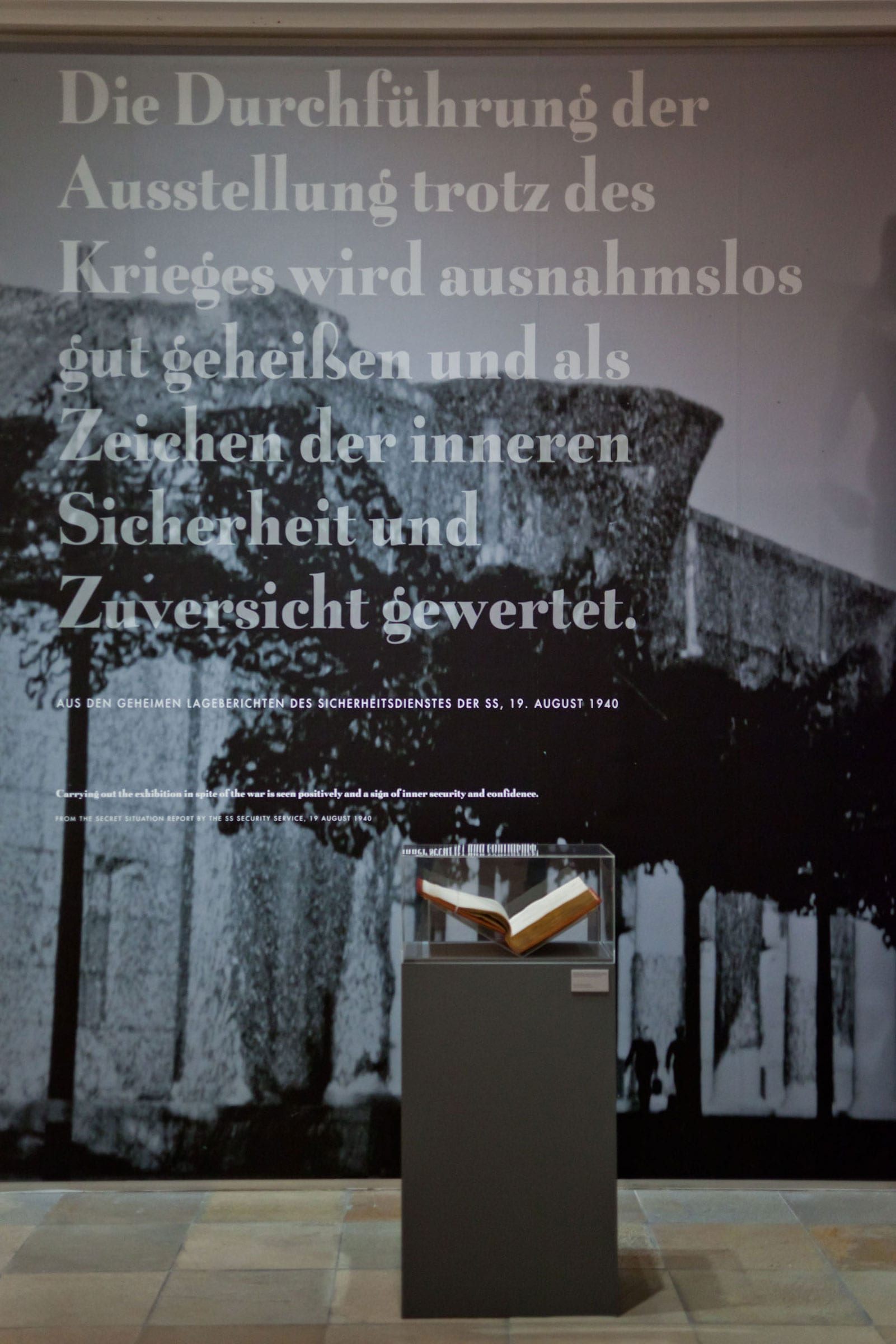 Gebr. Silvestri Haus der Kunst Munich – Christian Philipp Müller – ‘Histories in Conflict’